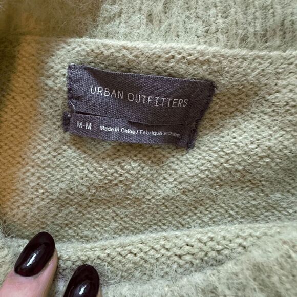 Urban Outfitters Cropped Lime Green Sweater - Picture 3 of 4